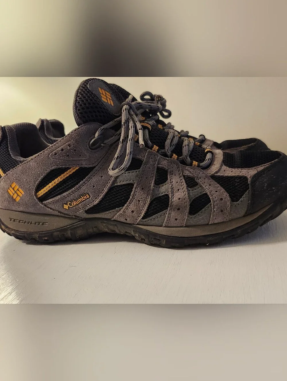 Columbia Men's Redmond Waterproof Low Hiking Shoes Size 9.5